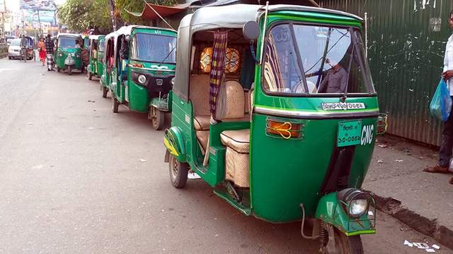 রামগতিতে সিএনজি দূর্ঘটনায় নিহত ১ আহত ৩ 