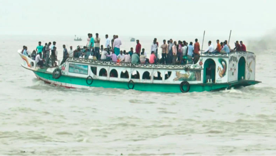 ভোলা-লক্ষ্মীপুর নৌ চলাচল | মাসোহারা দিয়ে মানুষের জীবন নিয়ে খেলা