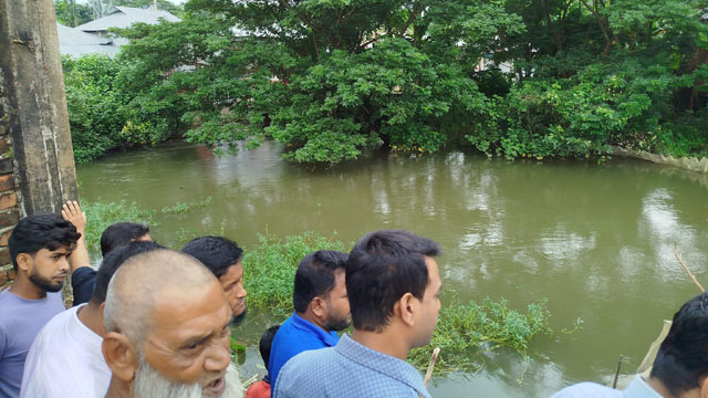 রামগতির ৮০ শতাংশ বীজতলা পানির নিচে, দুশ্চিতায় কৃষক