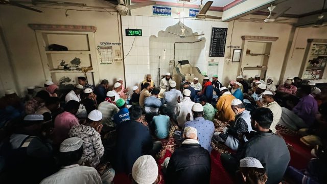 ডা. আমান উল্লাহ এর উদ্যোগে লক্ষ্মীপুরের অর্ধশতাধিক মসজিদে খালেদা জিয়ার জন্য দোয়া 