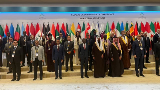 দক্ষ জনশক্তি গড়ে তুলতে বাংলাদেশ বদ্ধপরিকর: আসিফ নজরুল 