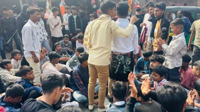 এসএসসির কেন্দ্র পরিবর্তন করায় লক্ষ্মীপুর জেলাব্যাপি অভিভাবকদের মাঝে ক্ষোভ, শিক্ষার্থীদের বিক্ষোভ 