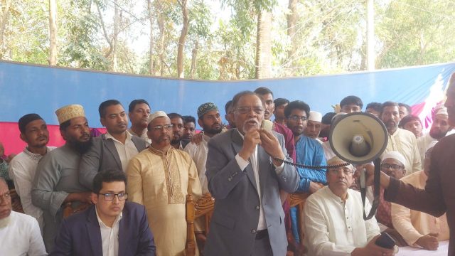 নির্বাচনের পূর্বে ভেদাভেদ ছিল এখন সবাই মিলে কাজ করতে হবে : জনপ্রশাসন উপদেষ্টা  