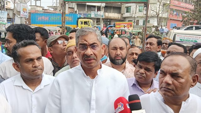 খালের বর্জ্য-দখল না সরালে খাল খননের বেনিফিট পাব না: লক্ষ্মীপুরে পানিসম্পদ মন্ত্রী 