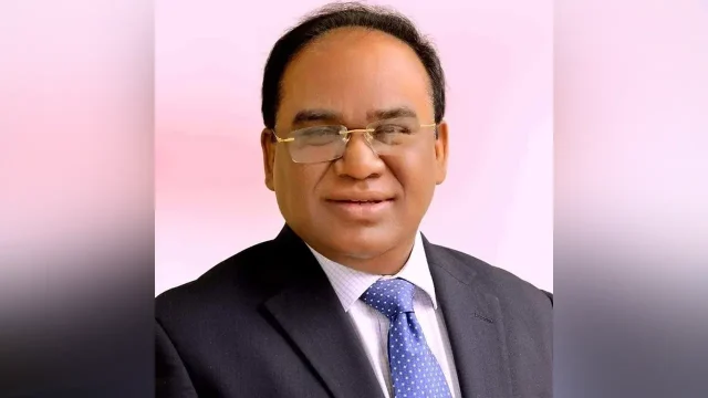 ‘আ.লীগের শ্লোগানে’ সাবেক এমপিসহ ১৭৯ জনের বিরুদ্ধে ছাত্রদল নেতার মামলা 