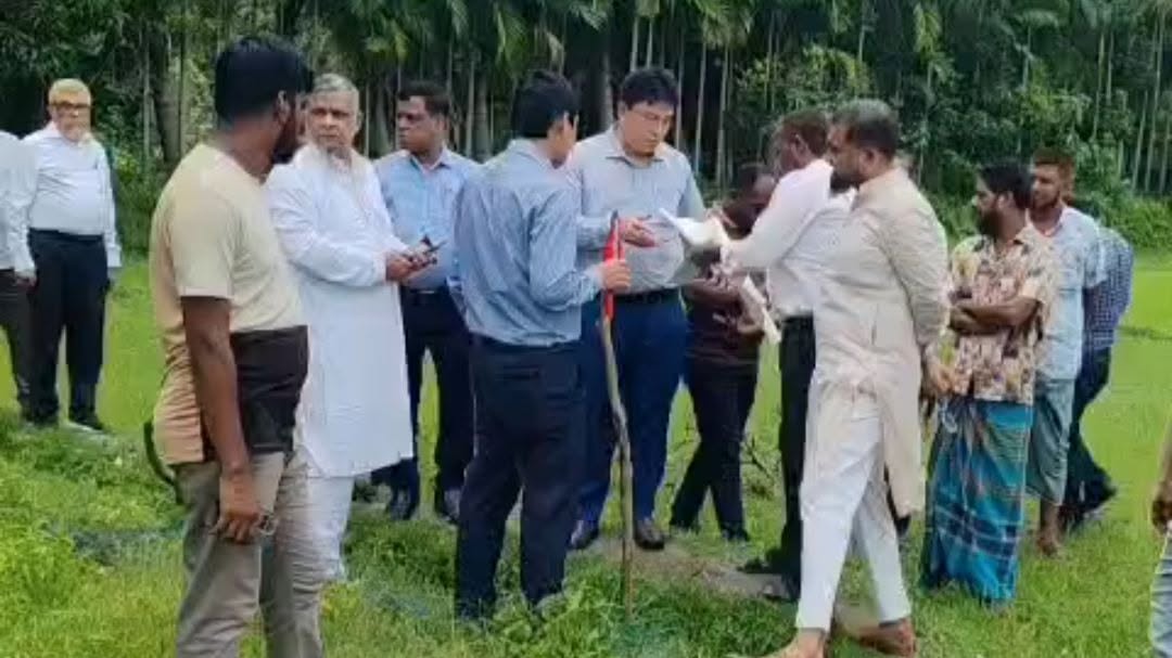 মেডিকেল কলেজ স্থাপনে ভূমি পরিদর্শনে লক্ষ্মীপুরে আসলেন; স্বাস্থ্য শিক্ষা মহাপরিচালক