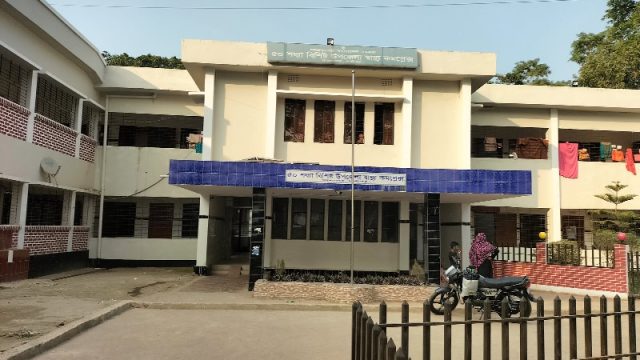 কমলনগর উপজেলা স্বাস্থ্য কমপ্লেক্সে এক রোগীর ভোগান্তির অভিজ্ঞতা ও কিছু প্রশ্ন