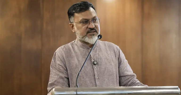 ফুটপাত জনগণের চলাচলের পথ, দখলদারদের জন্য নয়: ডিএনসিসি প্রশাসক